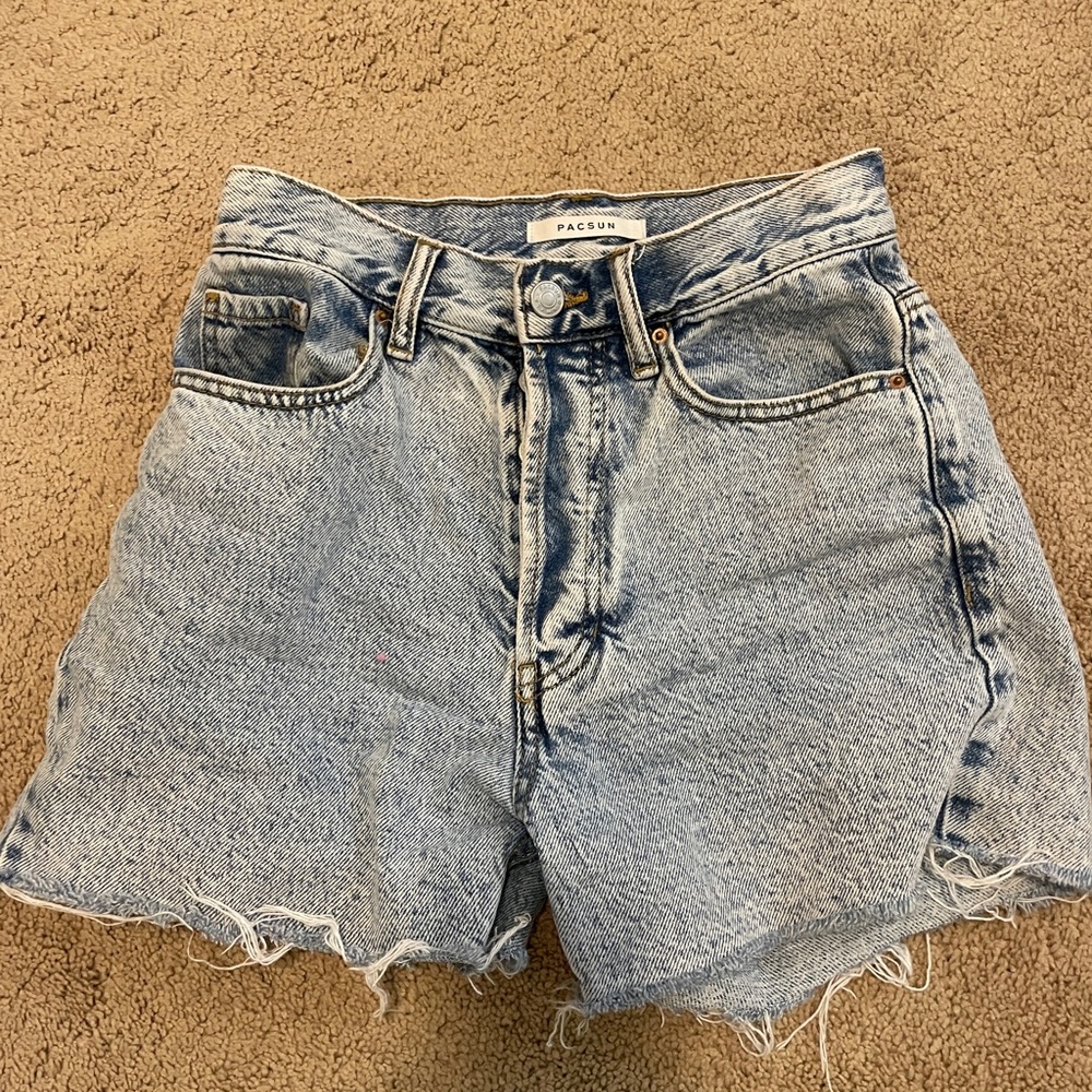 light wash pacsun denim shorts